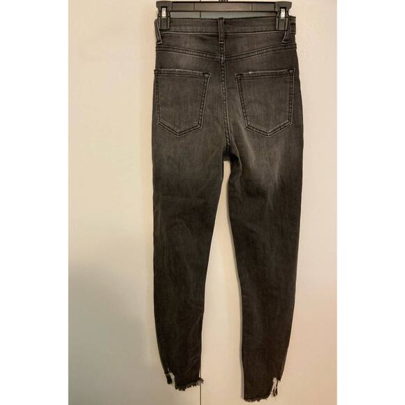 Sneak Peek Women's Frayed High Waist Skinny Boyfriend Jeans Size 1/W25 Black NWT - Picture 3 of 8